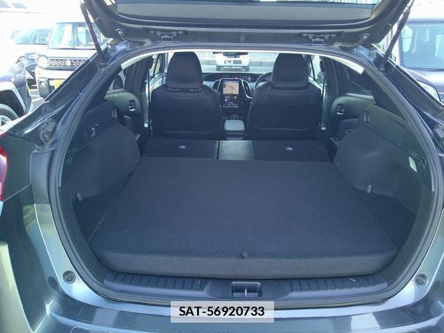 Toyota PRIUS PHV 2018-05 7806712-18