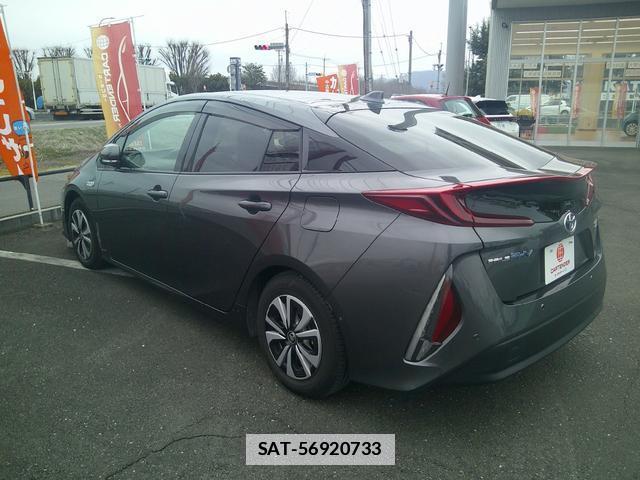 Toyota PRIUS PHV 2018-05 7806712-3