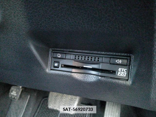 Toyota PRIUS PHV 2018-05 7806712-8