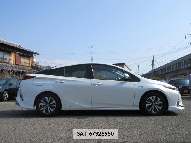 Toyota PRIUS PHV 2019-08 7806973-3