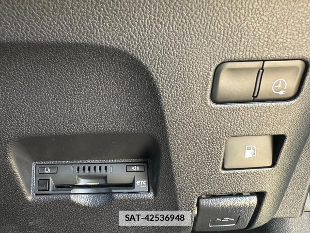 Toyota PRIUS PHV 2022-04 7809060-10