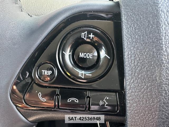 Toyota PRIUS PHV 2022-04 7809060-12
