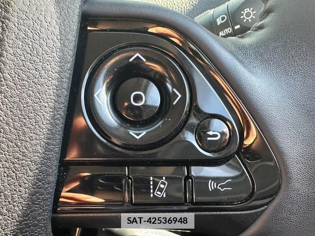 Toyota PRIUS PHV 2022-04 7809060-13