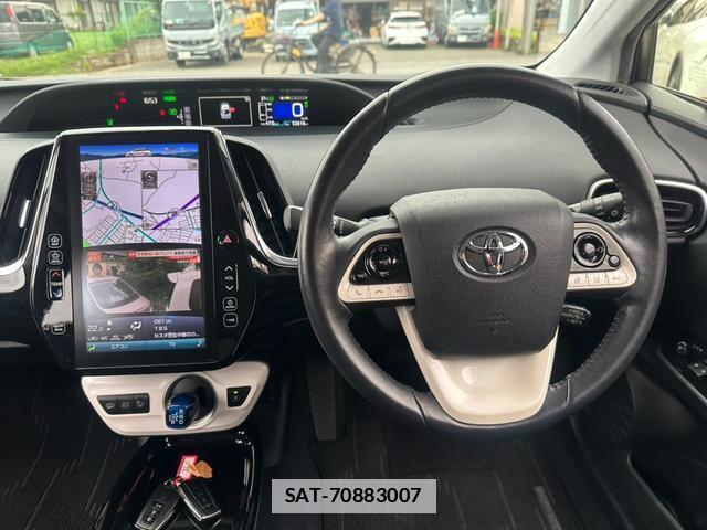 Toyota PRIUS PHV 2017-02 7809067-2
