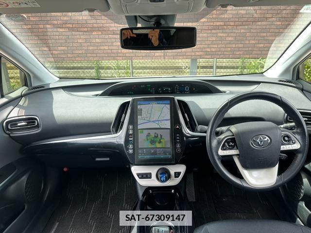 Toyota PRIUS PHV 2017-06 7809074-1