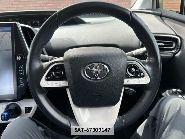 Toyota PRIUS PHV 2017-06 7809074-2