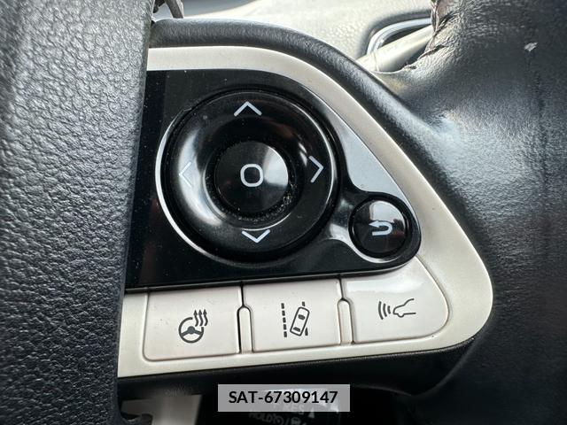 Toyota PRIUS PHV 2017-06 7809074-5