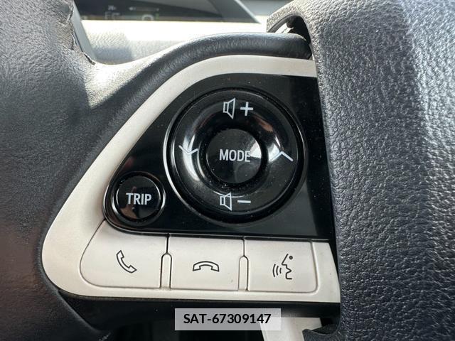 Toyota PRIUS PHV 2017-06 7809074-6