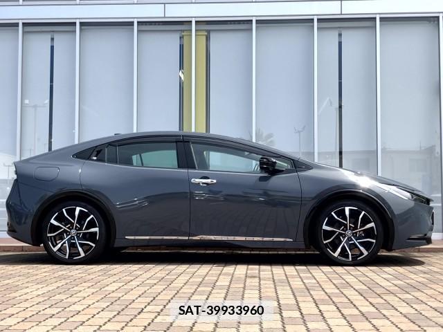 Toyota PRIUS PHV 2024-08 7809825-1