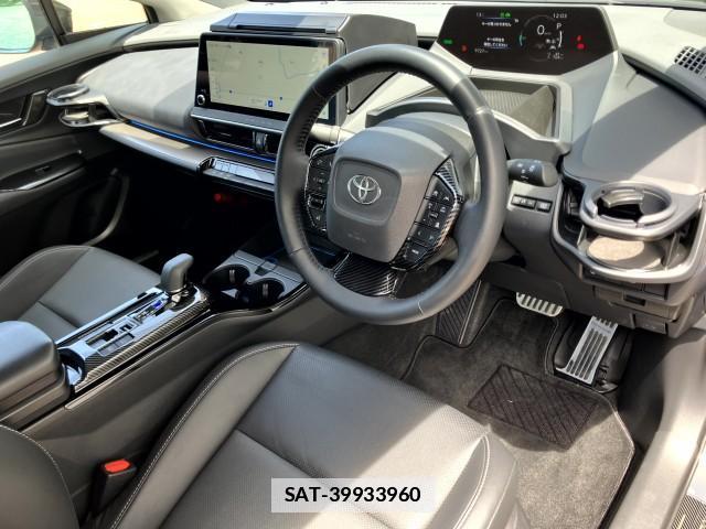Toyota PRIUS PHV 2024-08 7809825-10