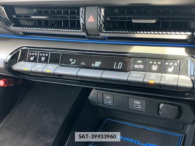 Toyota PRIUS PHV 2024-08 7809825-6