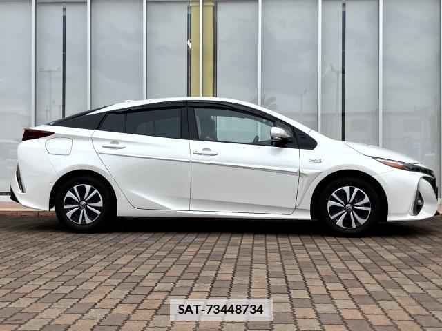 Toyota PRIUS PHV 2019-06 7809826-1