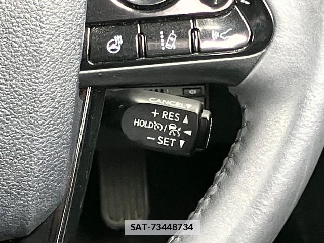Toyota PRIUS PHV 2019-06 7809826-12
