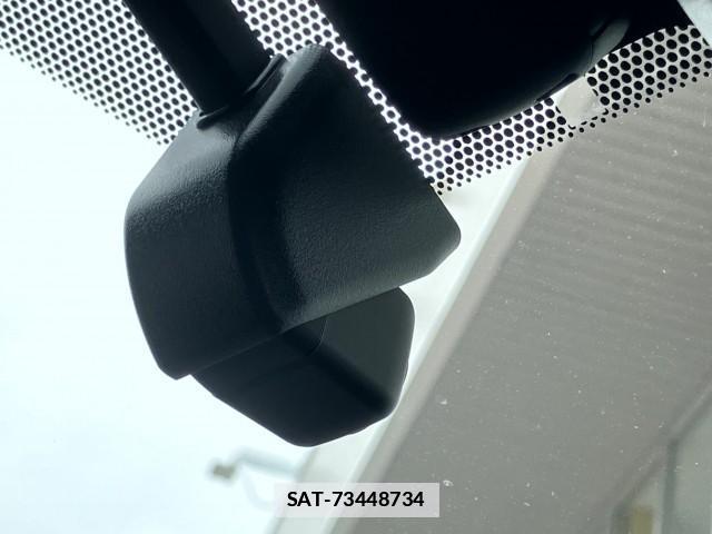 Toyota PRIUS PHV 2019-06 7809826-14