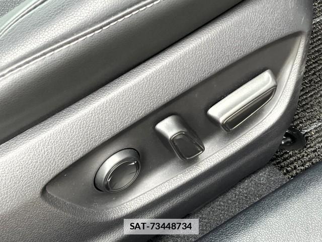 Toyota PRIUS PHV 2019-06 7809826-16