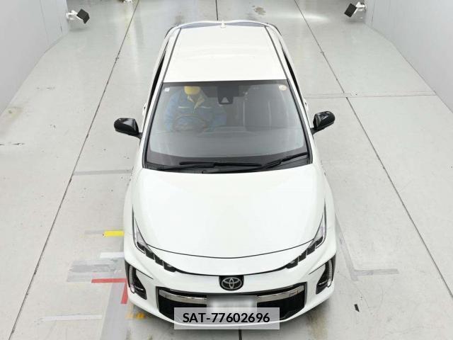 Toyota PRIUS PHV 2018-10 7810334-3