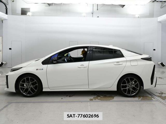 Toyota PRIUS PHV 2018-10 7810334-5