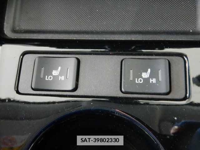 Toyota PRIUS PHV 2021-10 7810734-10