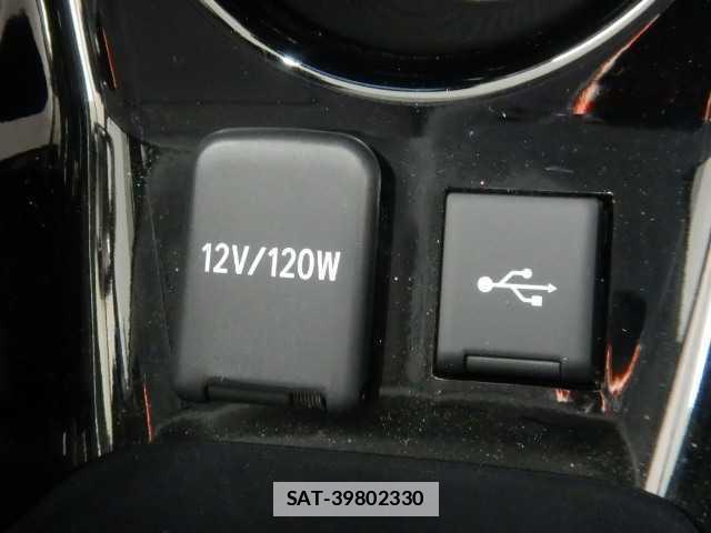 Toyota PRIUS PHV 2021-10 7810734-11