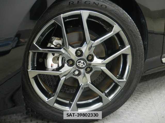 Toyota PRIUS PHV 2021-10 7810734-15