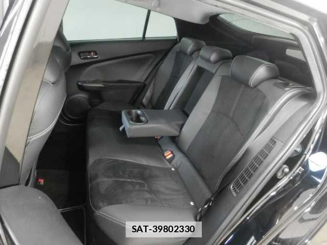 Toyota PRIUS PHV 2021-10 7810734-17