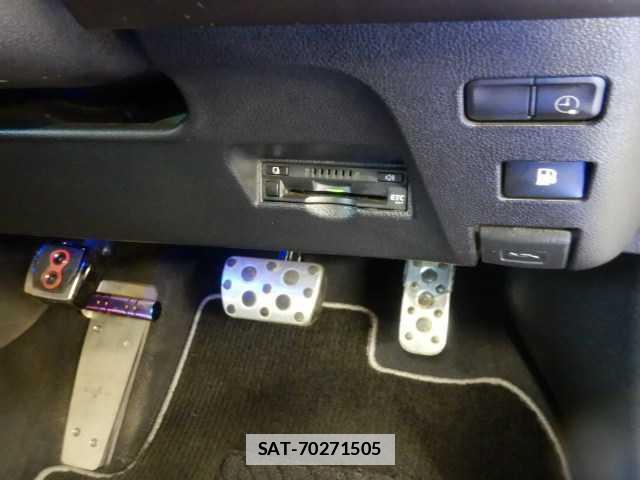 Toyota PRIUS PHV 2021-05 7810800-12