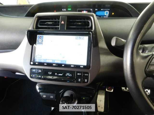 Toyota PRIUS PHV 2021-05 7810800-6