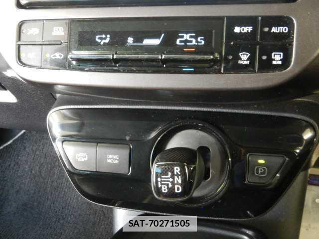Toyota PRIUS PHV 2021-05 7810800-8