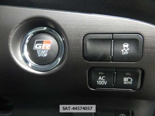 Toyota PRIUS PHV 2021-01 7810859-5