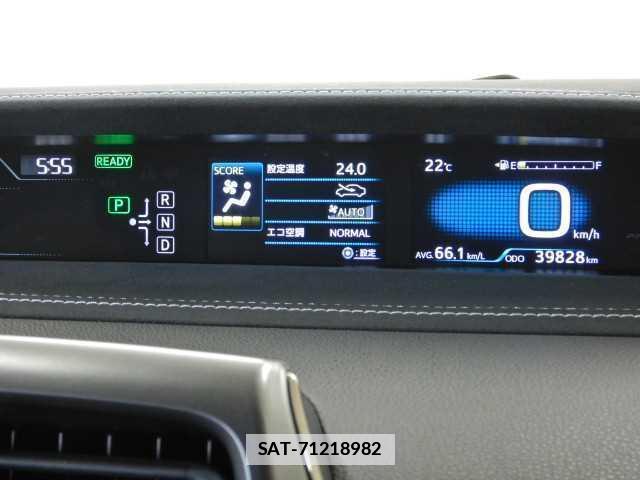Toyota PRIUS PHV 2018-03 7810867-10