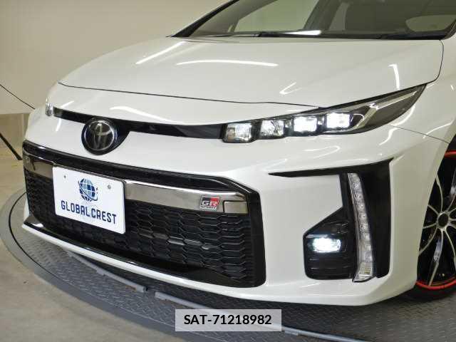 Toyota PRIUS PHV 2018-03 7810867-13
