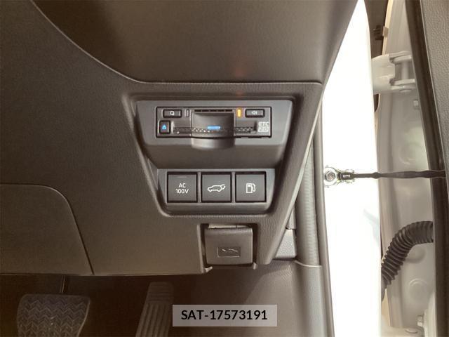 Toyota PRIUS 2026-05 7793237-11