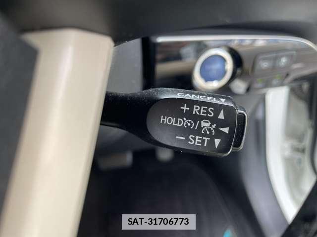 Toyota PRIUS 2016-01 7793633-13