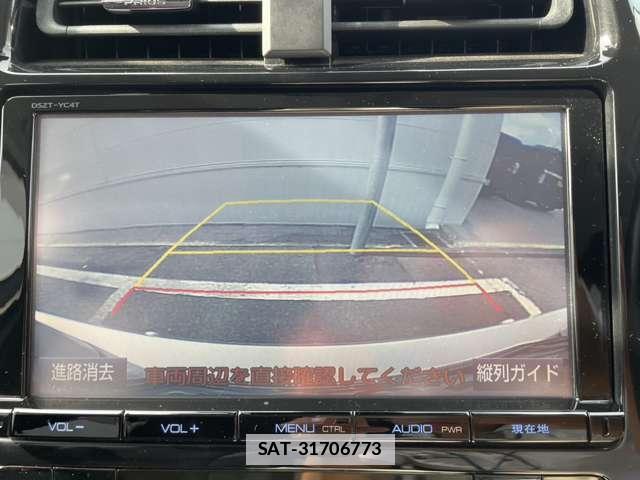 Toyota PRIUS 2016-01 7793633-15