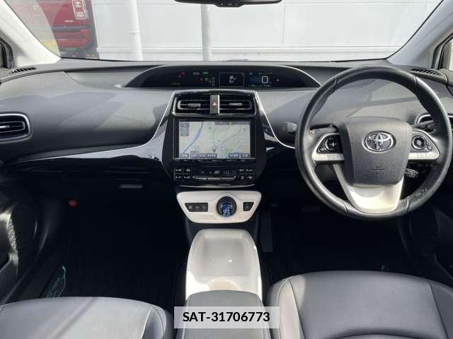 Toyota PRIUS 2016-01 7793633-2