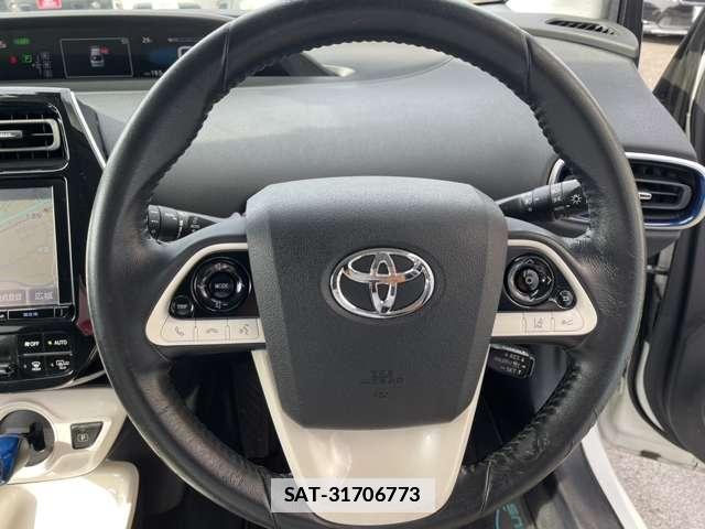 Toyota PRIUS 2016-01 7793633-7