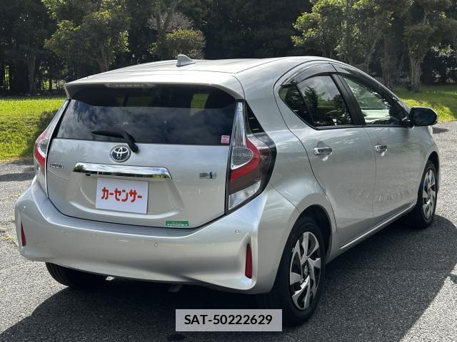Toyota PRIUS 2021-05 7793776-1