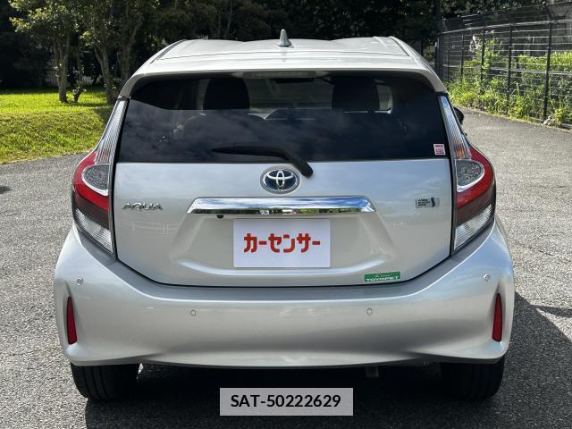 Toyota PRIUS 2021-05 7793776-10
