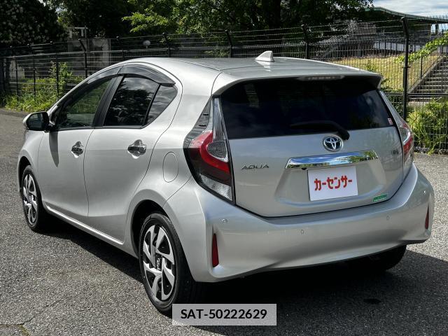 Toyota PRIUS 2021-05 7793776-12