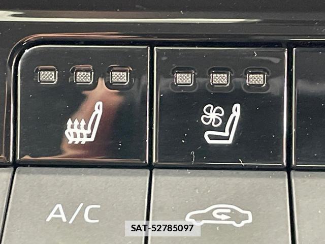 Toyota PRIUS 2024-03 7794671-7