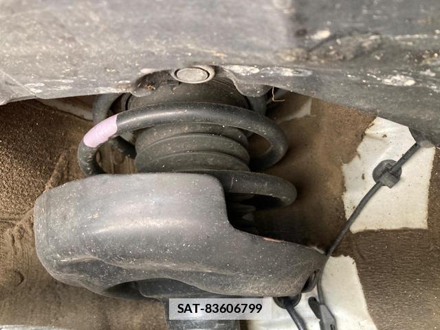 Toyota PRIUS 2023-09 7794806-19