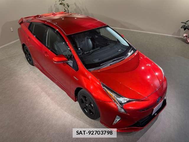 Toyota PRIUS 2016-10 7795374-11