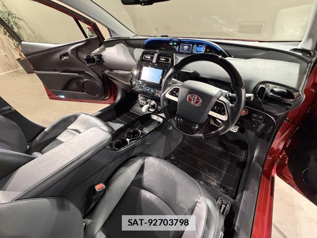 Toyota PRIUS 2016-10 7795374-5