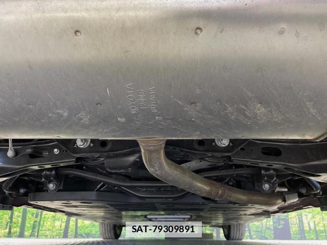 Toyota PRIUS 2024-03 7796924-18