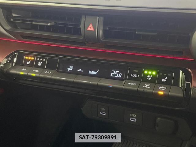 Toyota PRIUS 2024-03 7796924-4