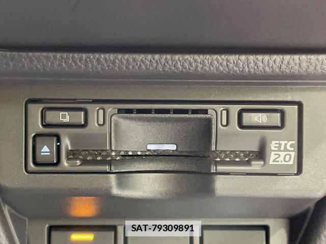 Toyota PRIUS 2024-03 7796924-6
