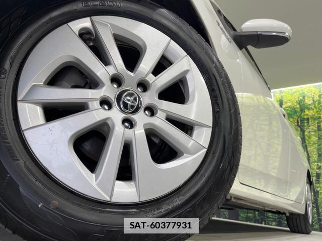 Toyota PRIUS 2018-09 7797504-12