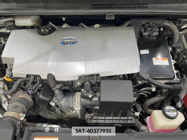 Toyota PRIUS 2018-09 7797504-17