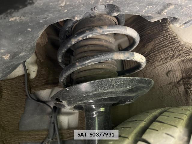 Toyota PRIUS 2018-09 7797504-19
