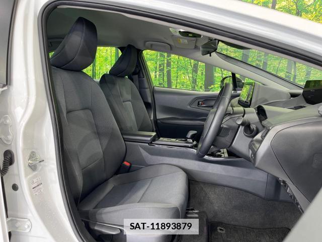 Toyota PRIUS 2024-04 7797574-7